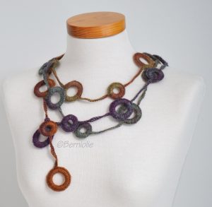 Crochet circle necklace, autumn colors, N386