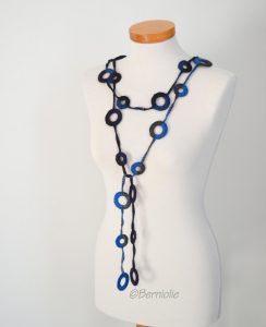 Crochet circle necklace in shades of blue, N377