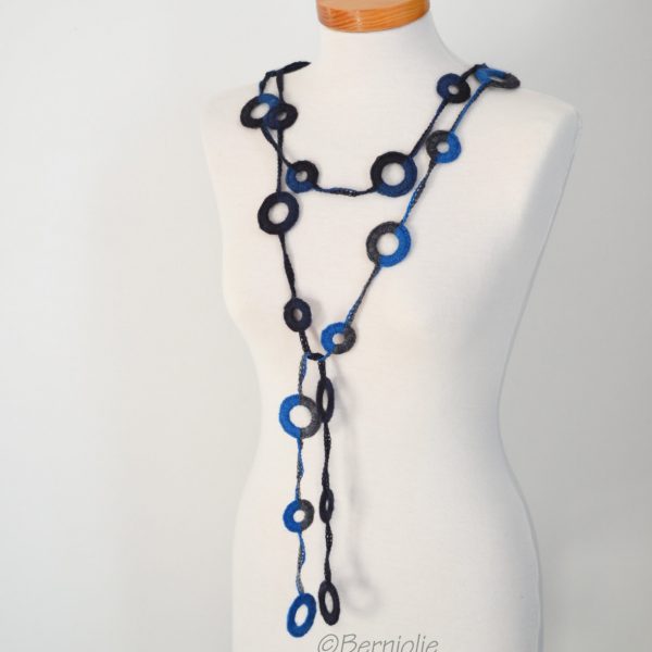 Crochet circle necklace in shades of blue, N377