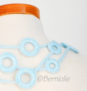 Crochet circle necklace, light blue, N399