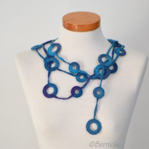 Crochet circle necklace shades of blue and hint of purple, N376