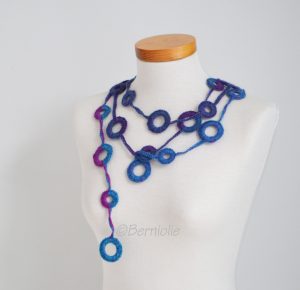 Crochet circle necklace shades of blue and purple, N381