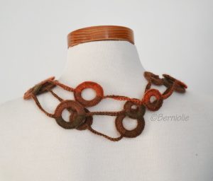Crochet circle necklace shades of brown and orange, N378