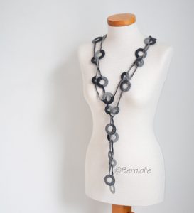 Crochet circle necklace shades of grey, N392
