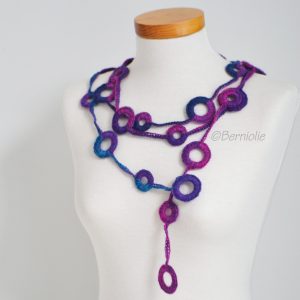 Crochet circle necklace, shades of pink and purple, N388