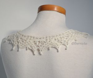 Lace crochet collar, Ivory alpaca, P412