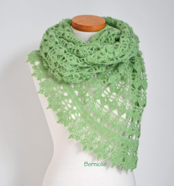 BELLA, Crochet shawl pattern pdf