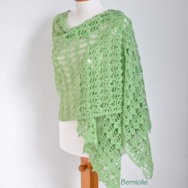 BELLA, Crochet shawl pattern pdf