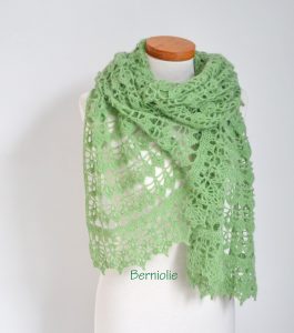 BELLA, Crochet shawl pattern pdf