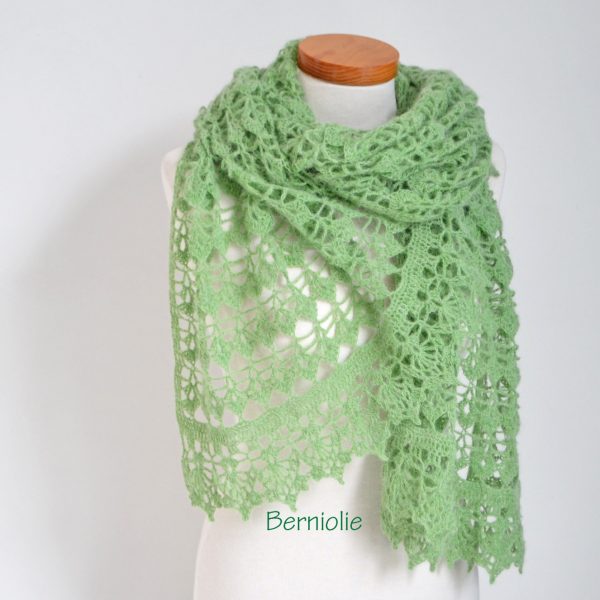 BELLA, Crochet shawl pattern pdf