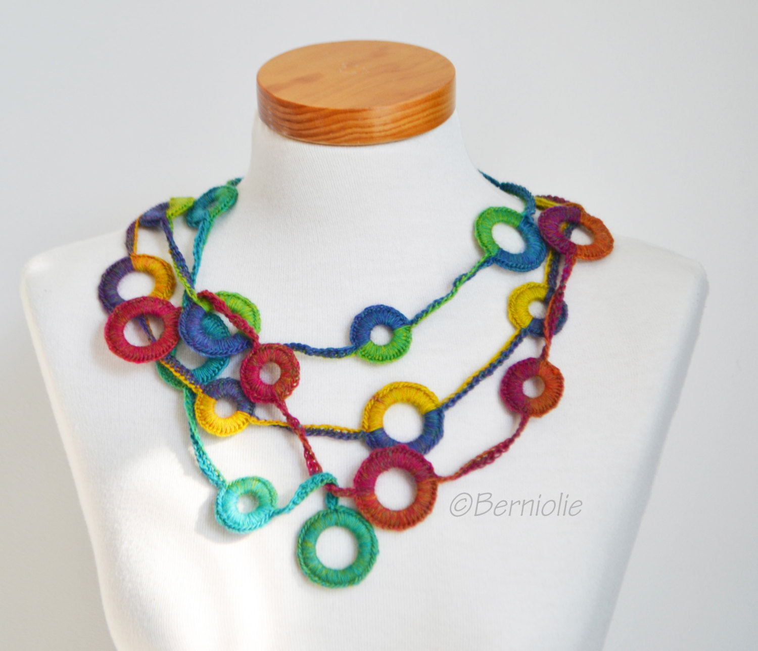 CIRCLES, Crochet necklace pattern, pdf