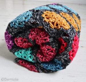 Crochet blanket, throw, home decor, Motifs, P429