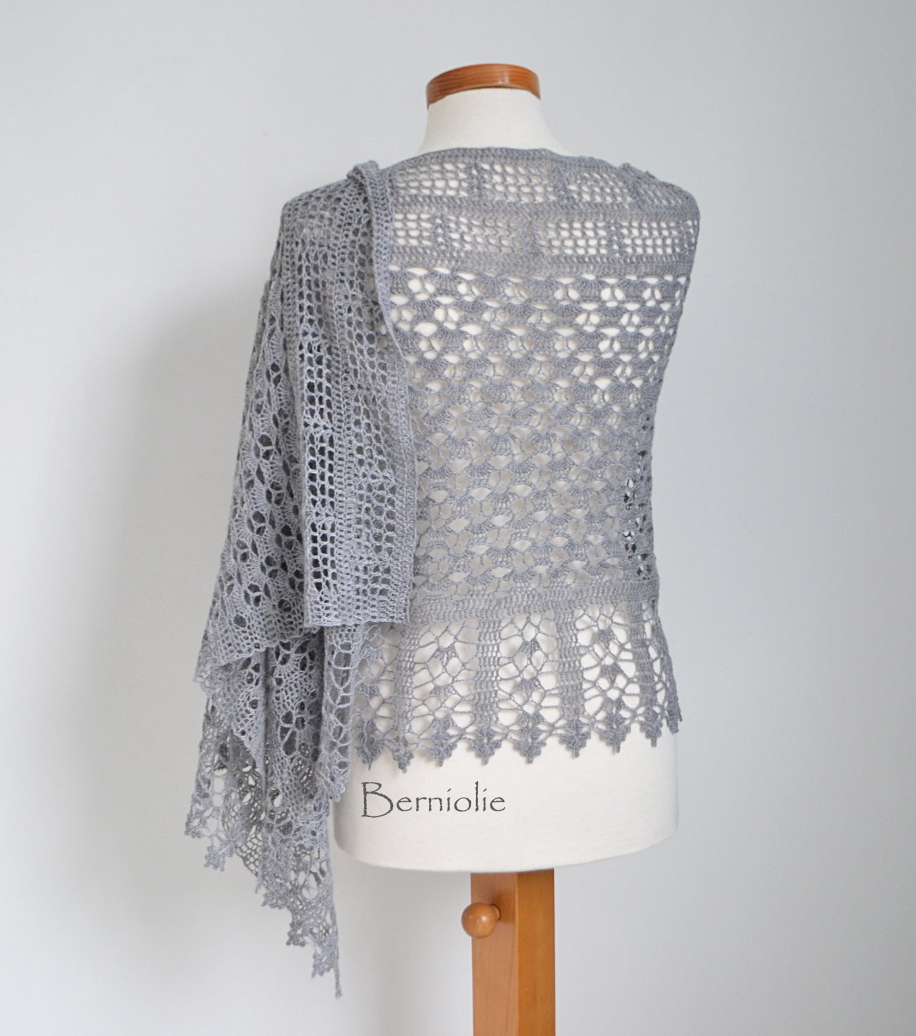 GRACE, Crochet shawl pattern pdf