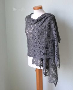 Izumi, Crochet shawl pattern pdf