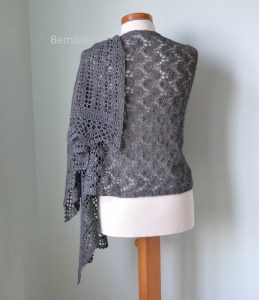 Izumi, Crochet shawl pattern pdf