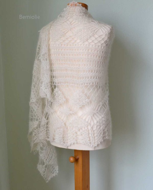 LUNA, Crochet shawl pattern pdf