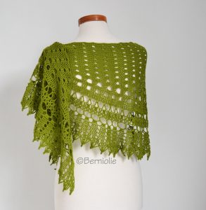 MILA, Crochet shawl pattern pdf