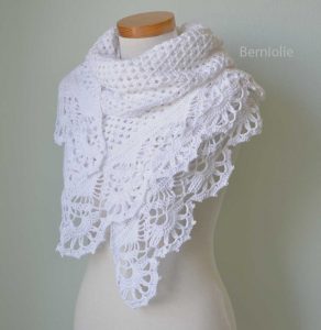 VICTORIA, Crochet shawl pattern pdf