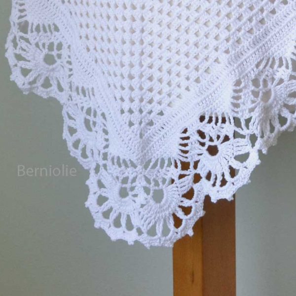 VICTORIA, Crochet shawl pattern pdf